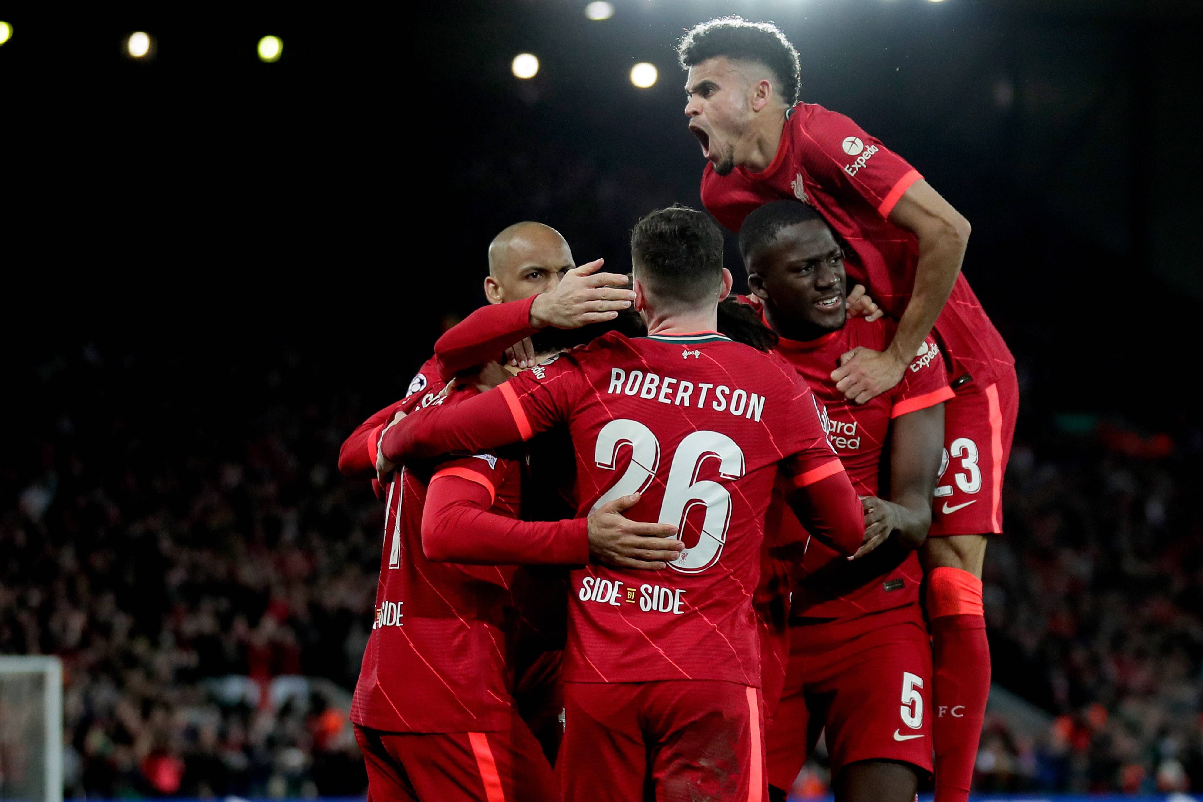 萨拉赫迎来七赛季出色发挥，FPX观众热烈欢呼！(赛博朋克露西果体)