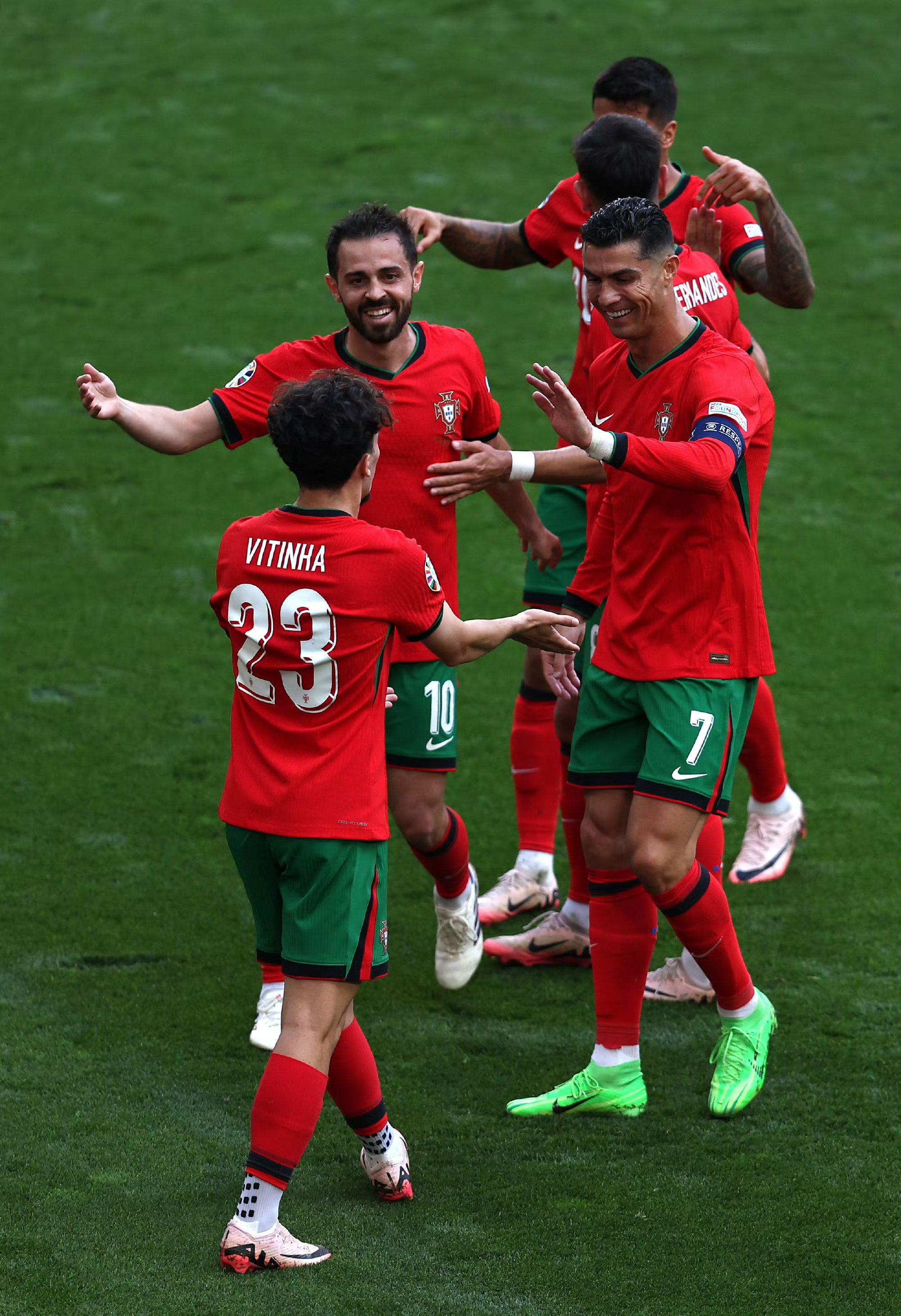 爱游戏直播网页版 -关于冲刺阶段欧洲杯焦点战，巴西国家队完成复出首秀，压力陡增，阵容厚度经受考验的信息