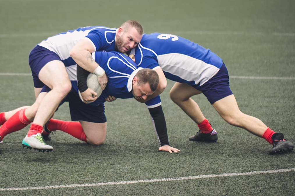 关于冲刺阶段阿贾克斯备战社区盾，战术微调细节流出，震撼外界，训练强度显著提升的信息