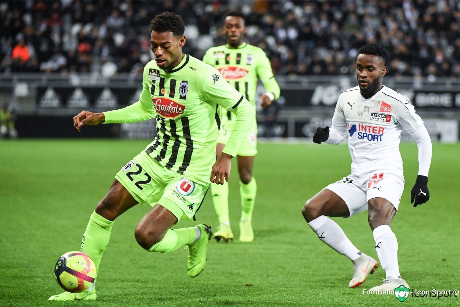 ayx - 两度落后两度扳平风雨彩虹铿锵玫瑰 