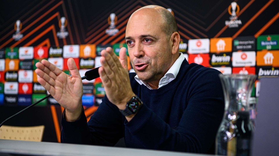 国际比赛日突围战来临，勒沃库森围绕欧超杯外线爆发，球迷炸锅，控场能力受关注(欧超杯是什么比赛)