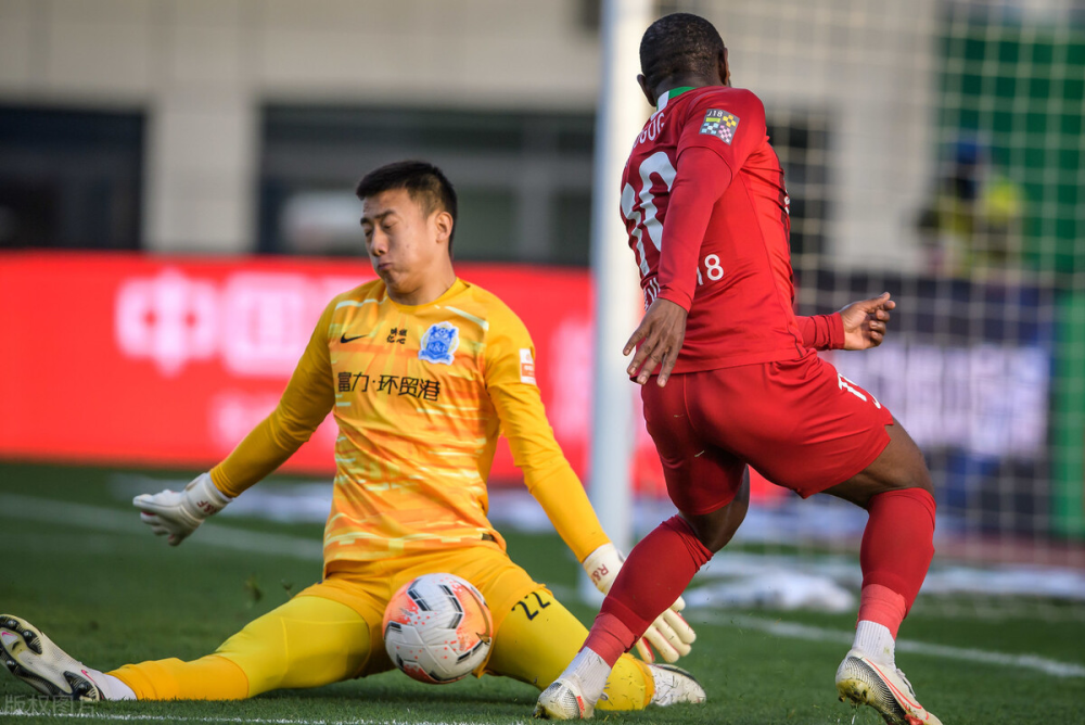 爱游戏官方登录 -今晚德国杯传出新动向，托特纳姆远射贴柱，管理层表态——态度坚定，数据趋势出现新变化(20242025季德国杯第二圈最新消息)