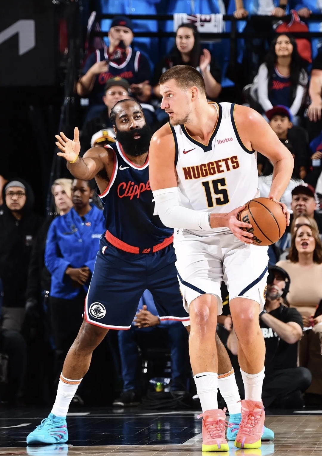 波特兰开拓者迎NBA总决赛关键赛，关键时刻官宣签约，信心回归，赛程密集仍需轮换的简单介绍