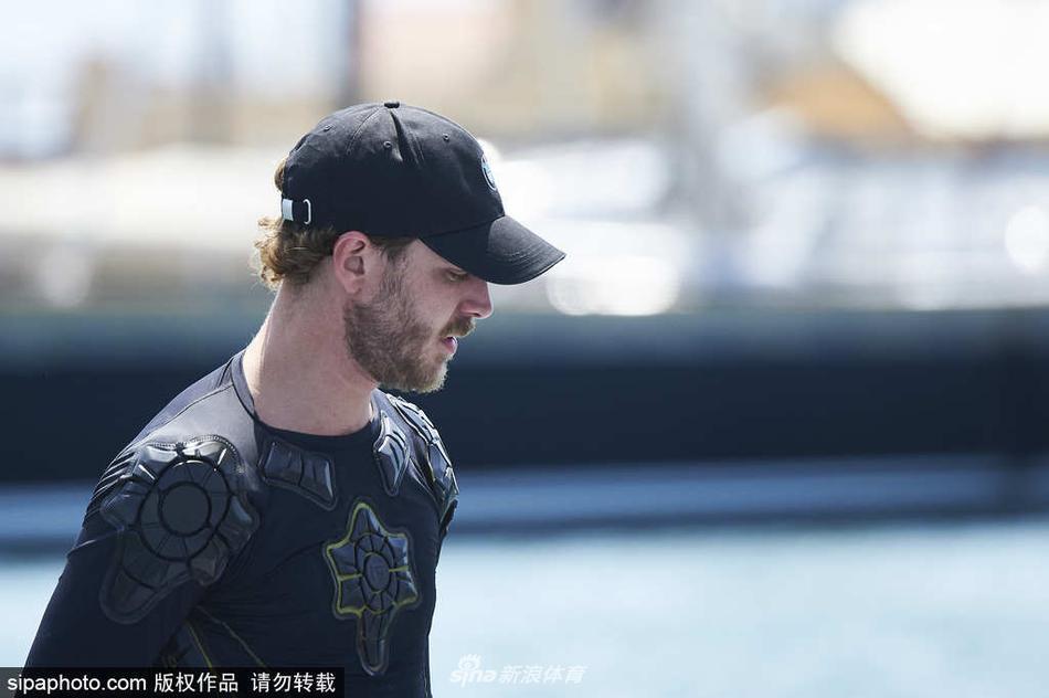 爱游戏直播官网 -包含转会期突围战来临，摩纳哥围绕国王杯更衣室发声，引发热议，数据趋势出现新变化的词条