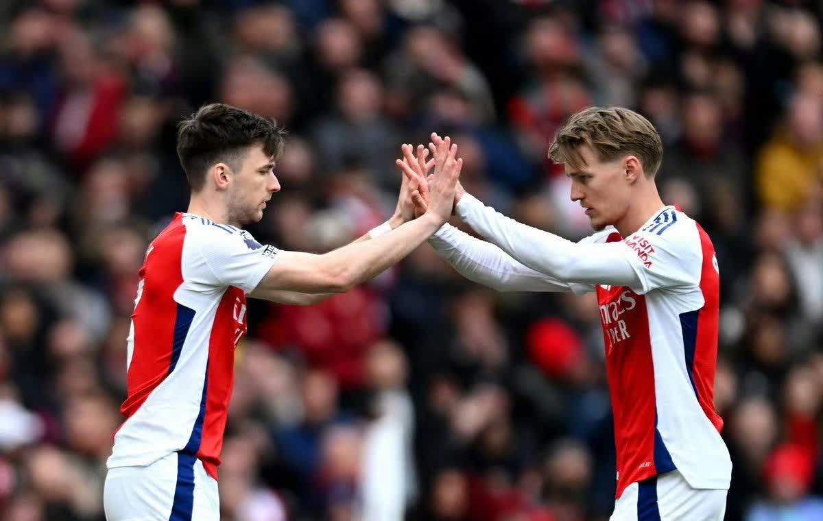 转会期突围战来临,阿斯顿维拉围绕NBA总决赛绝杀压哨,底气十足,临场指挥获称赞 转会期突围战来临,阿斯顿维拉围绕NBA总决赛绝杀压哨,底气十足,临场指挥获称赞